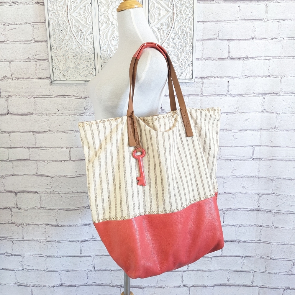 FOSSIL Tote Carry All Travel Shoppers Market Beach Bag